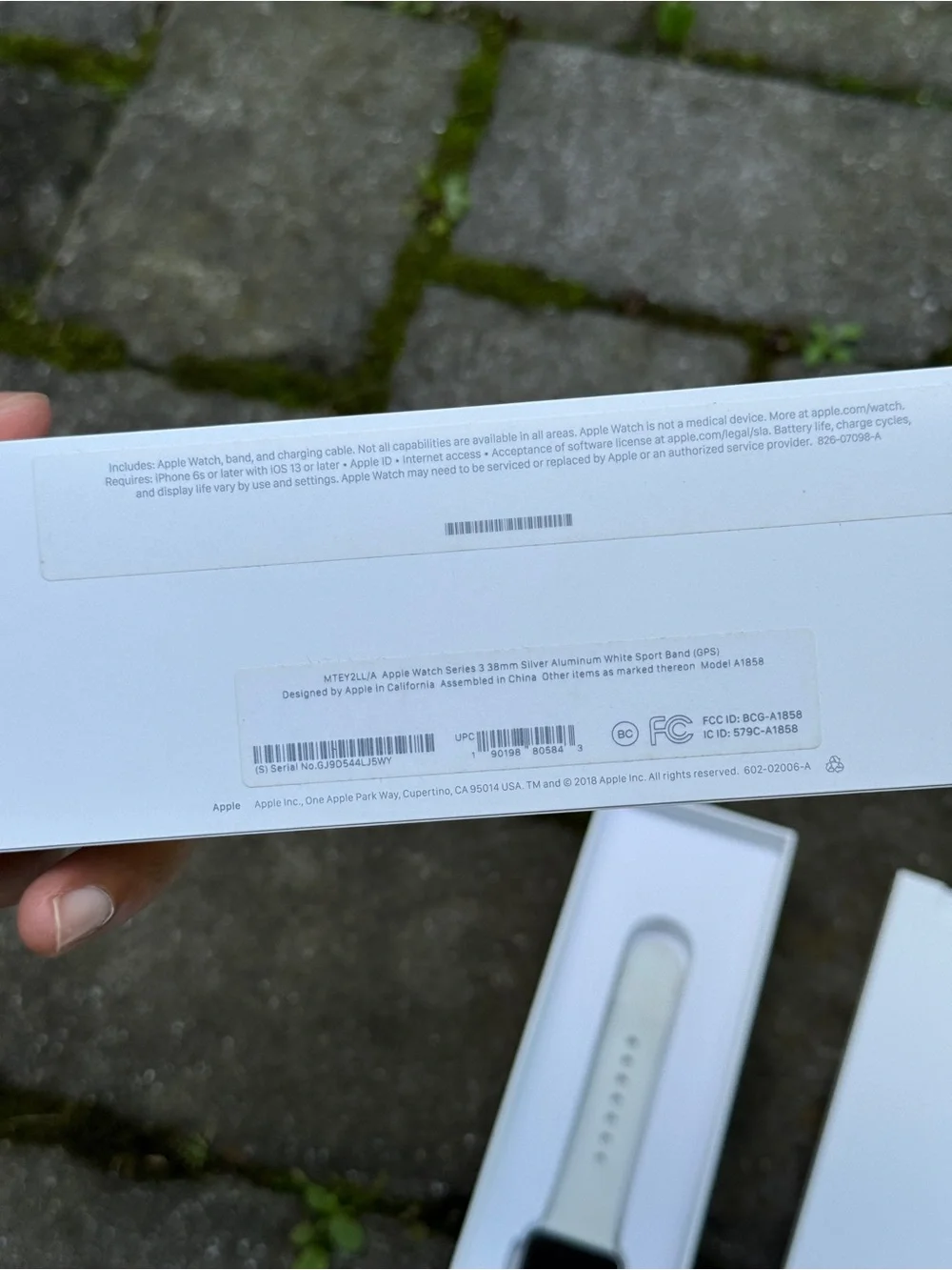 Apple Watch Series 3 (GPS) 38mm Aluminum Case with White Sport Band Watch